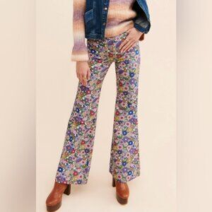 WANDERER FLOWERS WRANGLER RETRO 70SFLORAL FLARES size 29